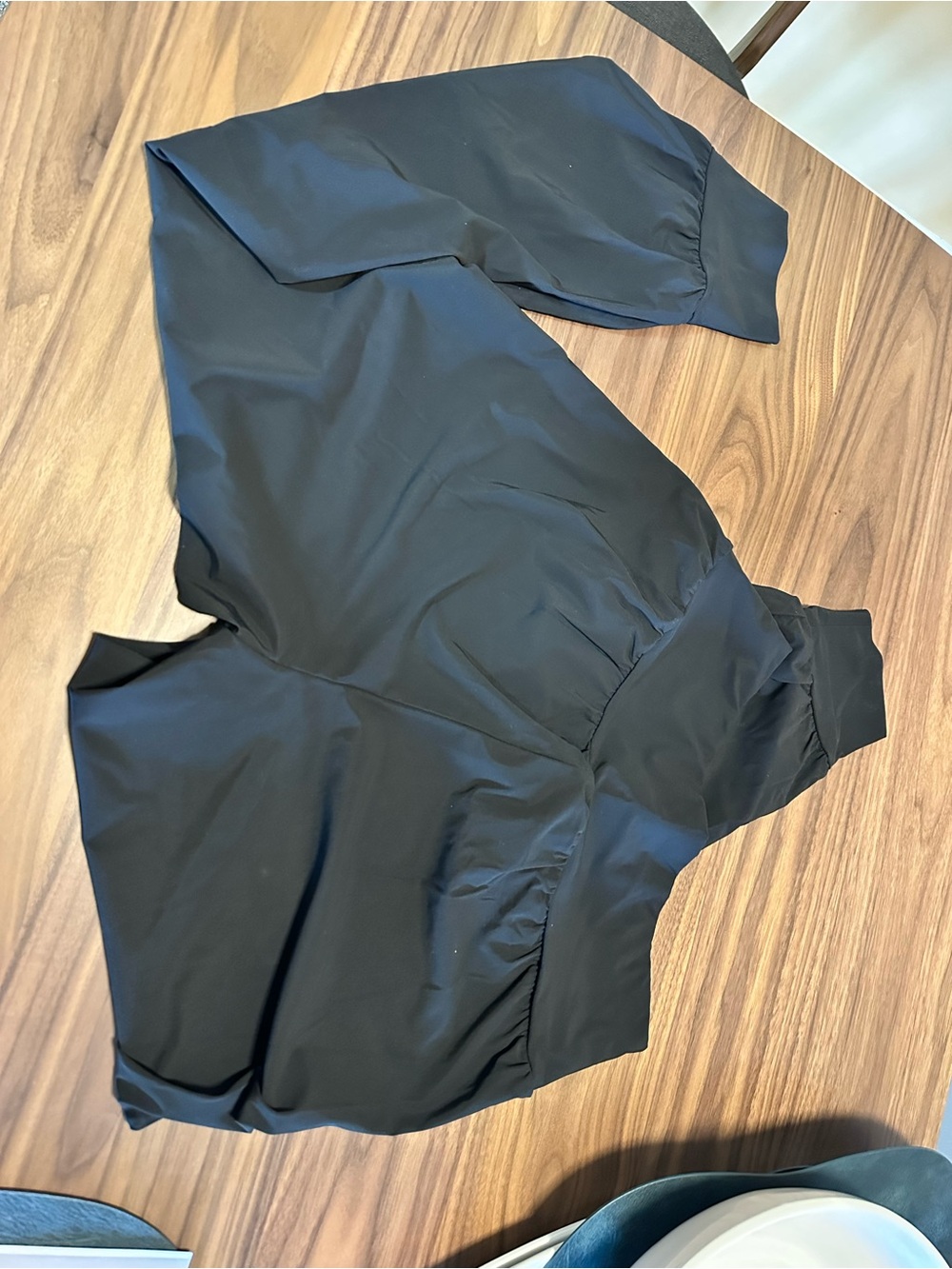 2 pairs Halara pants - Picture 6 of 6